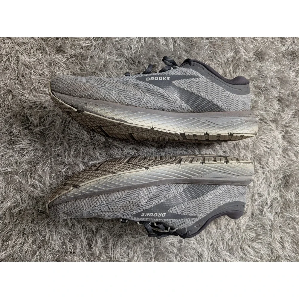 Brooks Mens Revel 7 Running Shoes Grey Ebony White 1104351D014 Size 14